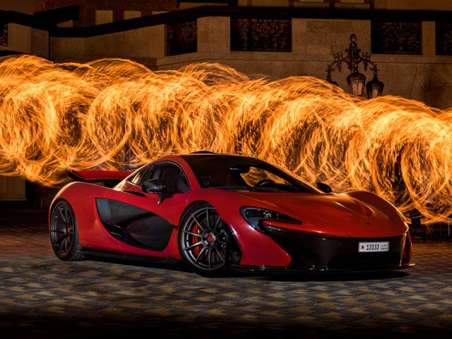 Что такого особенного в этом ярко-красном McLaren P1